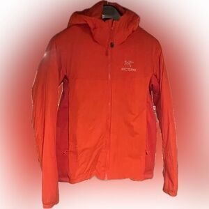 Arc'teryx Men’s Old Style Atom Red Jacket Size Small